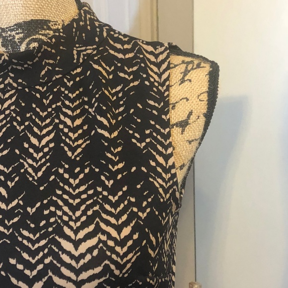 Vince Camuto Sheath Dress - Picture 4 of 8